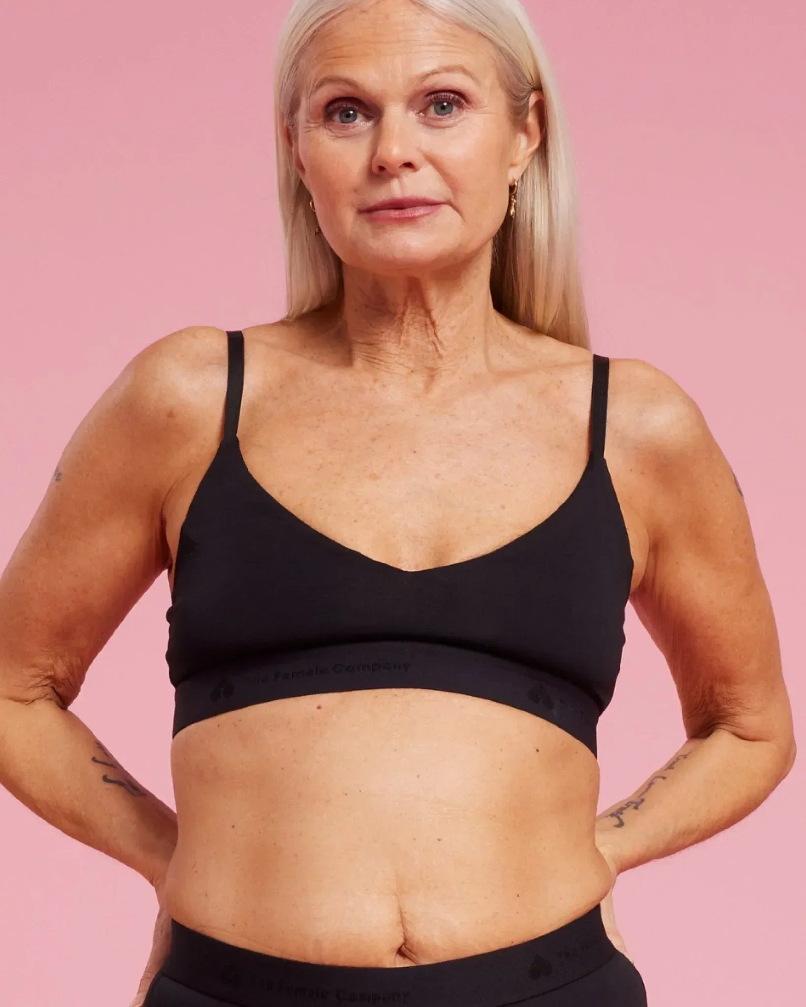 Nïpples Bralette V-Shape BASIC - Image 5
