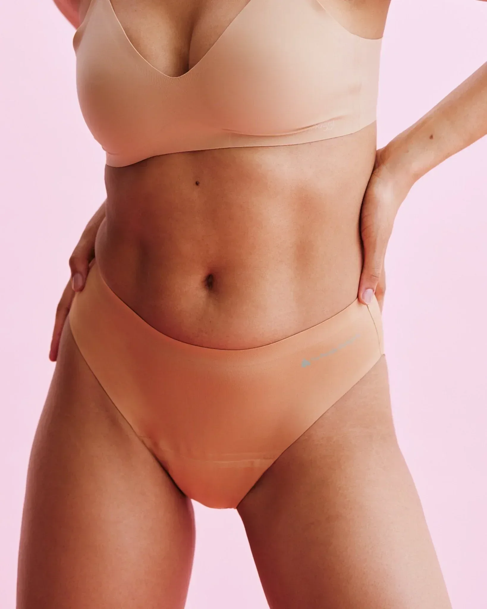Period Panty – Extra Strong – Slip SEAMLESS 1.0 - Image 7