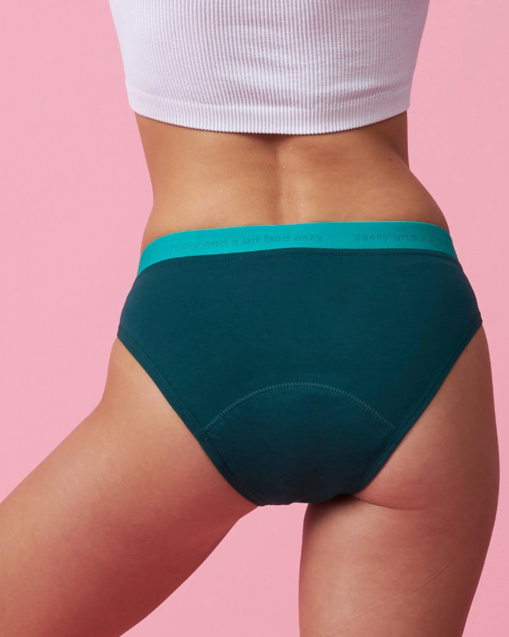 Period Panty – Extra Strong - Slip V-Cut - Image 4