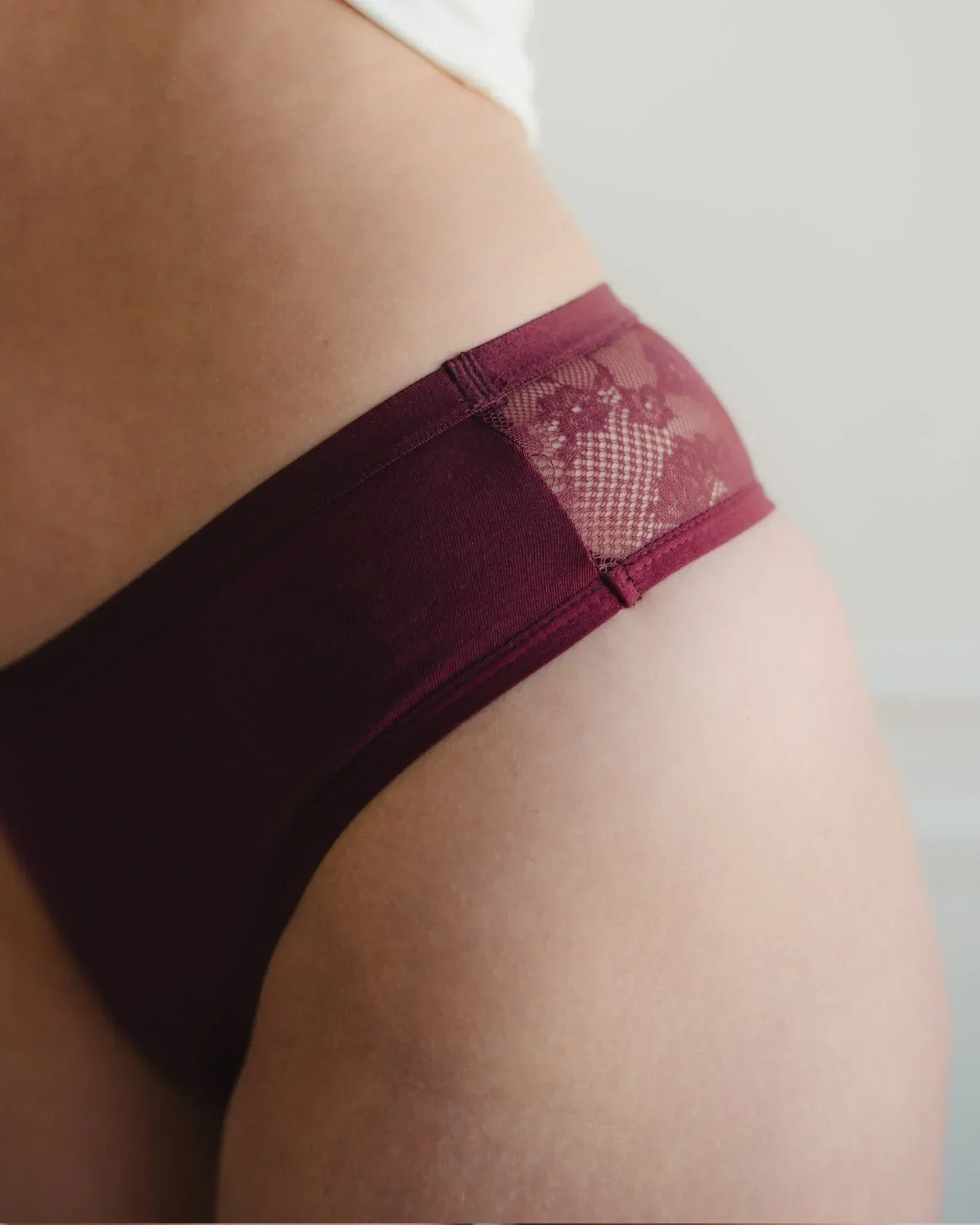 Period Panty - Medium - Tanga LACE - VIVEH Collection - Image 7