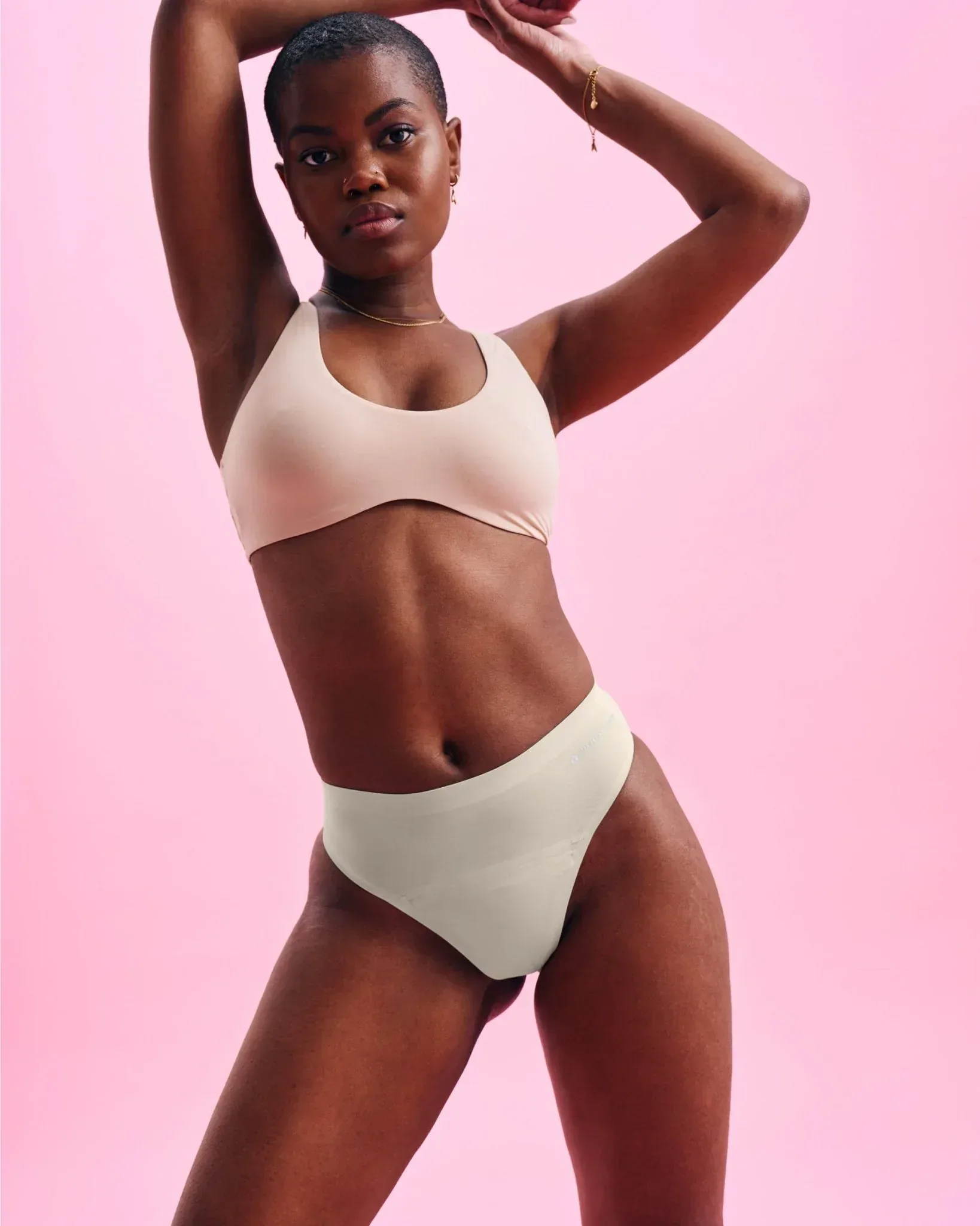 Period Panty - Medium - Tanga SEAMLESS - Image 5