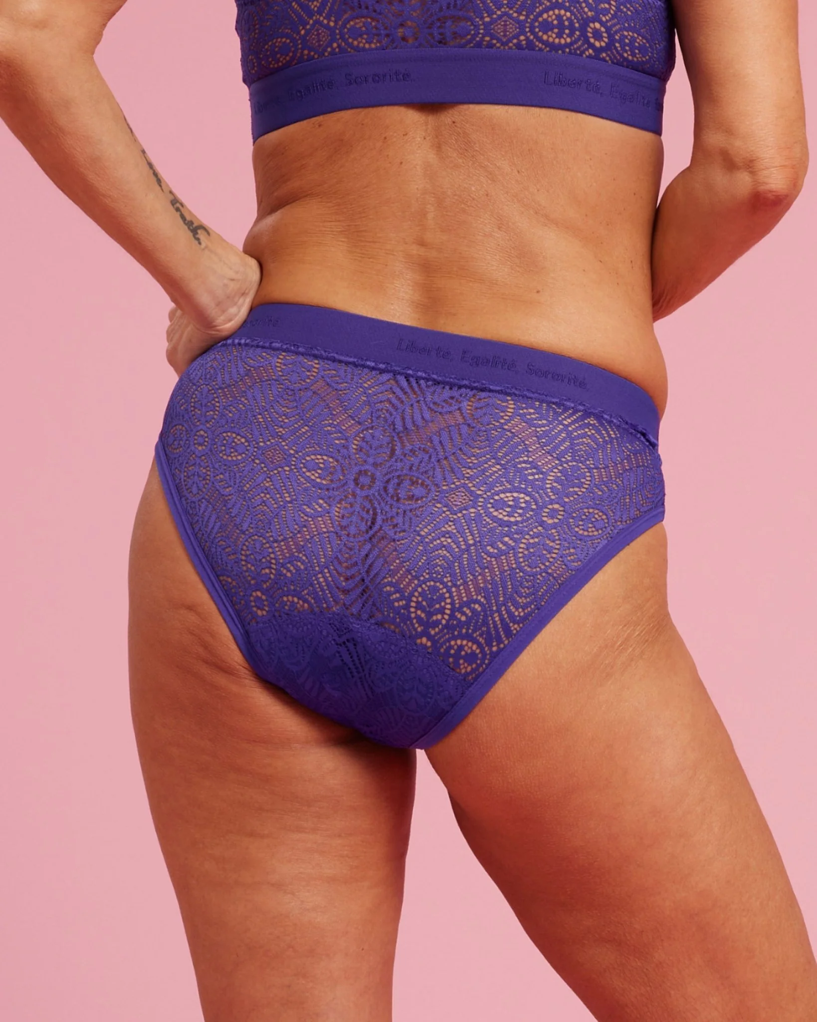 Period Panty - Extra Strong – Slip V-Cut LACE - Image 5