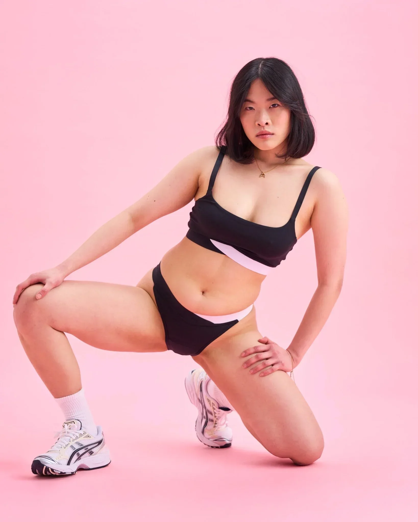 Set: Nïpples Bralette & Period Panty – Slip - V-Cut - Image 4